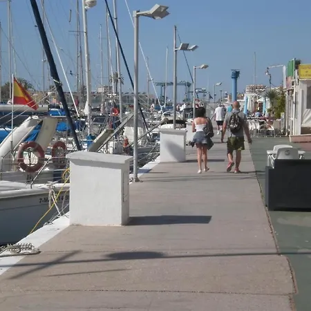 Santa Julia 3 Dormitorios, Nuevo, Moderno דירה פואנגירולה