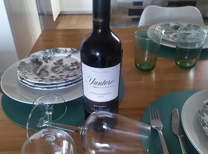 아파트 Santa Julia 3 Dormitorios, Nuevo, Moderno 푸엔히롤라