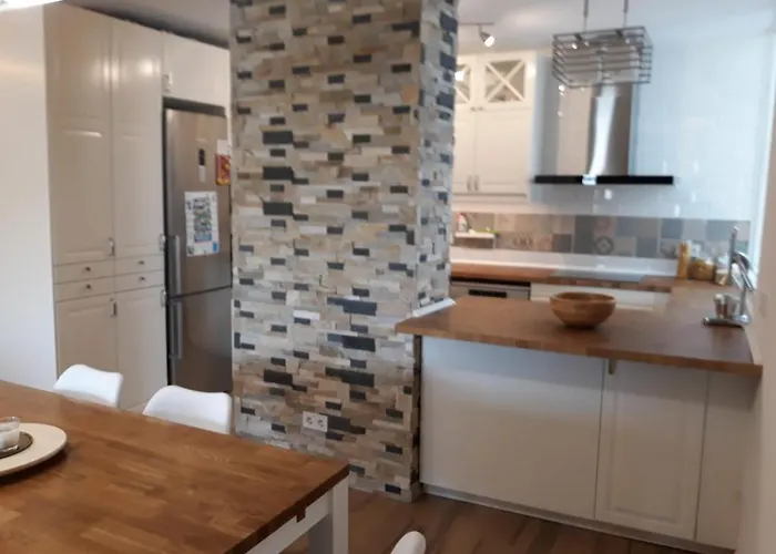 Santa Julia 3 Dormitorios, Nuevo, Moderno 아파트 푸엔히롤라