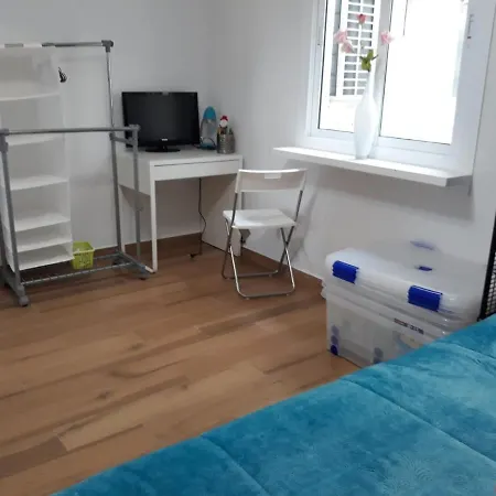 شقة Santa Julia 3 Dormitorios, Nuevo, Moderno *