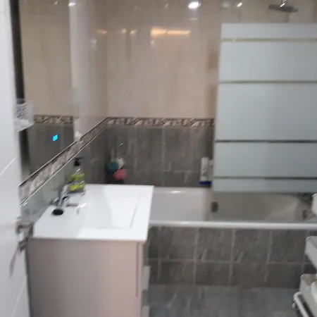 Santa Julia 3 Dormitorios, Nuevo, Moderno דירה