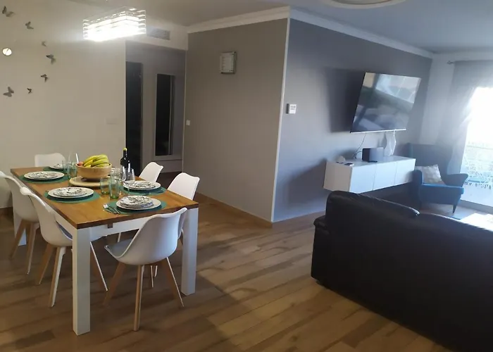 Santa Julia 3 Dormitorios, Nuevo, Moderno Апартаменты *